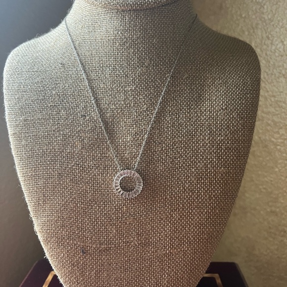 Elegant Silver Necklace with lab created white sapphire - Picture 4 of 9